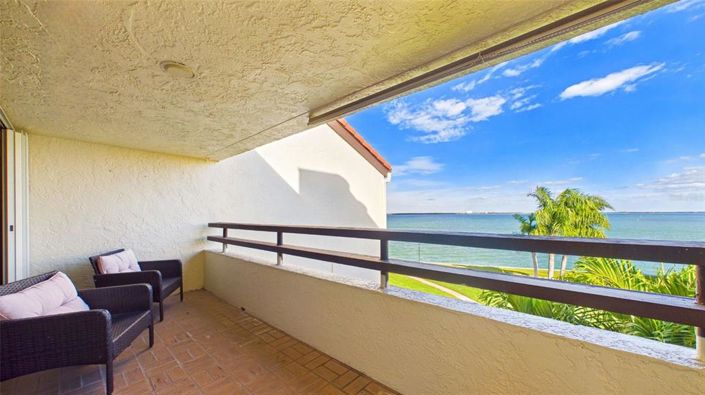 Image No.32-3 Bed Townhouse for sale