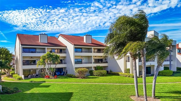 Image No.45-3 Bed Townhouse for sale