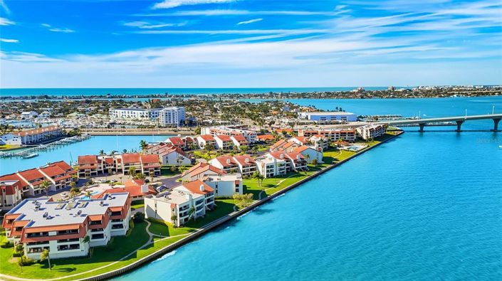 Image No.53-3 Bed Townhouse for sale