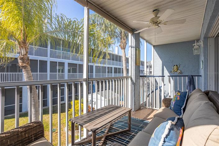 Image No.16-3 Bed Townhouse for sale