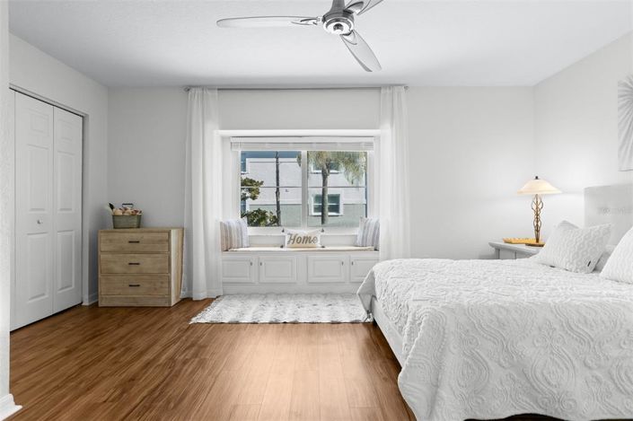 Image No.17-3 Bed Townhouse for sale