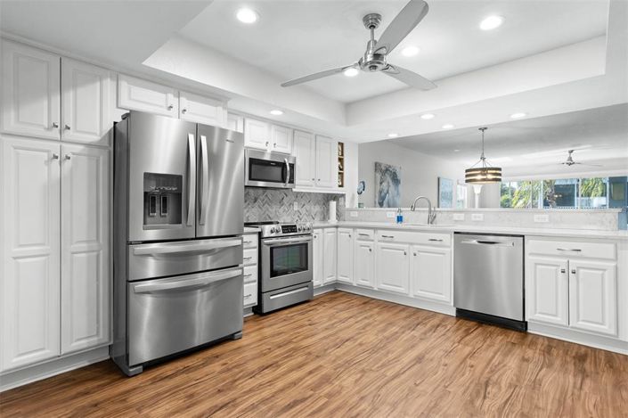 Image No.19-3 Bed Townhouse for sale