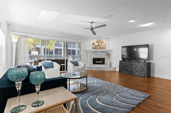 Image No.2-3 Bed Townhouse for sale