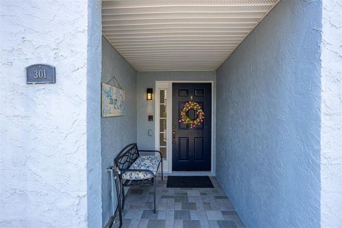 Image No.30-3 Bed Townhouse for sale