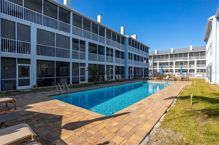 Image No.41-3 Bed Townhouse for sale