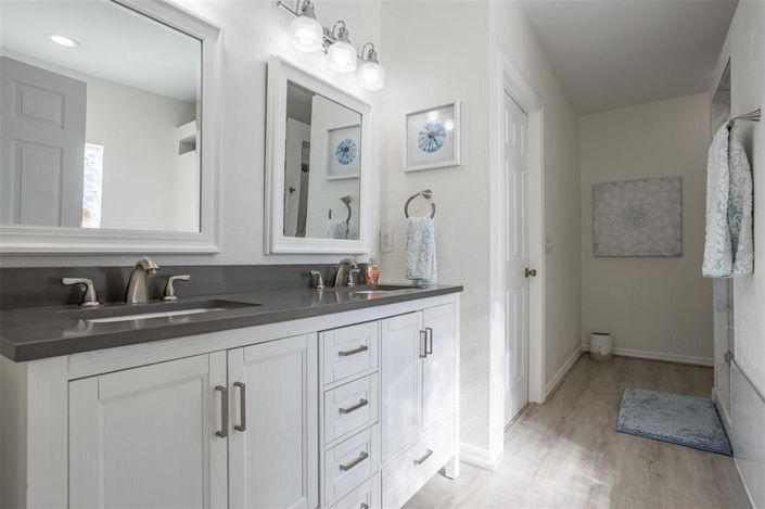 Image No.47-3 Bed Townhouse for sale