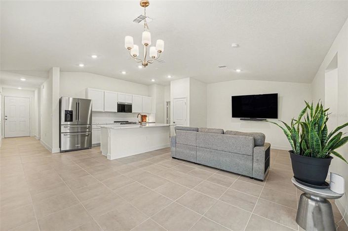 Image No.7-4 Bed Property for sale