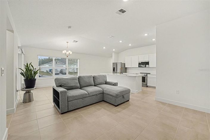 Image No.8-4 Bed Property for sale