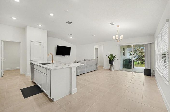 Image No.9-4 Bed Property for sale