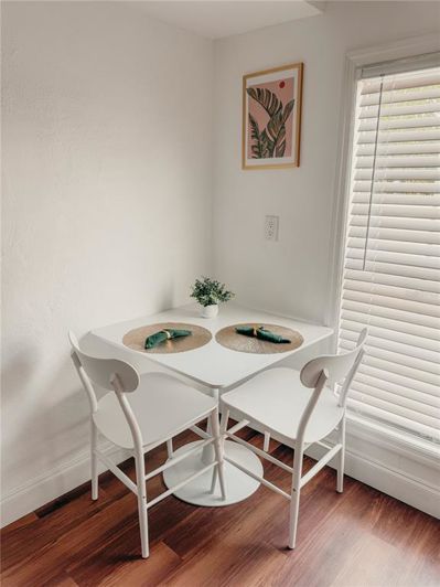 Image No.16-5 Bed Property for sale