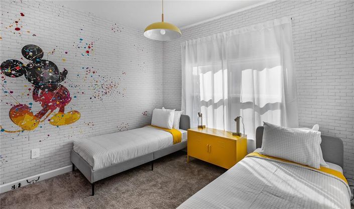 Image No.18-5 Bed Townhouse for sale