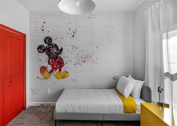 Image No.25-5 Bed Townhouse for sale