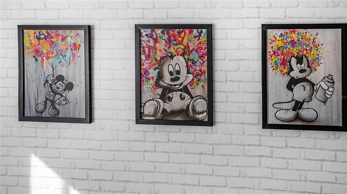 Image No.32-5 Bed Townhouse for sale