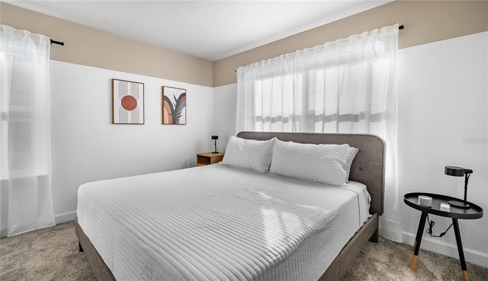 Image No.40-5 Bed Townhouse for sale