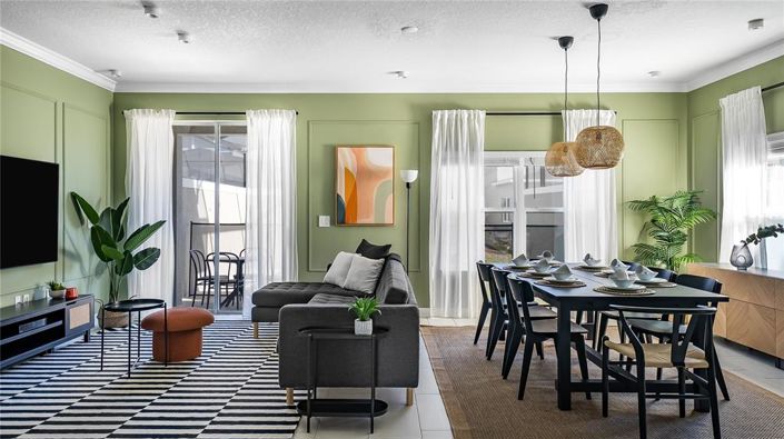 Image No.9-5 Bed Townhouse for sale