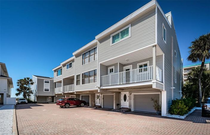 Image No.2-2 Bed Townhouse for sale