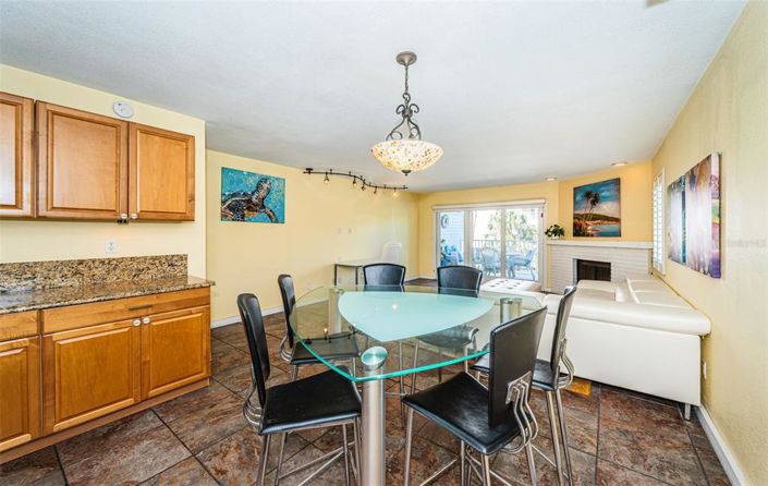 Image No.21-2 Bed Townhouse for sale