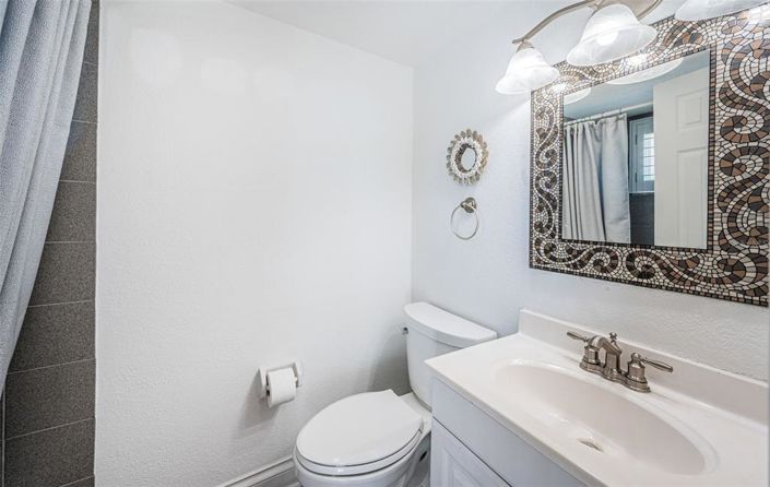 Image No.29-2 Bed Townhouse for sale