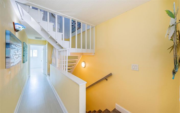 Image No.31-2 Bed Townhouse for sale