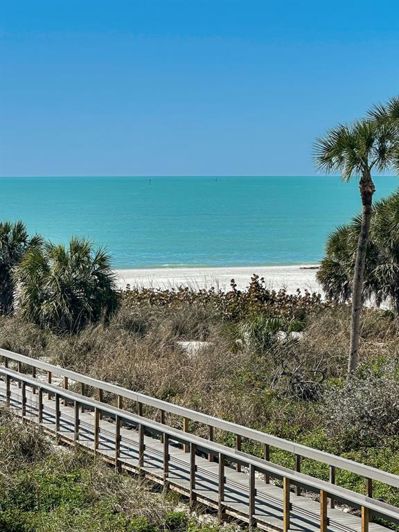 Image No.35-2 Bed Townhouse for sale