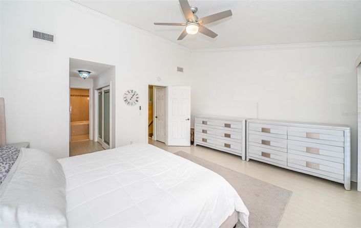 Image No.39-2 Bed Townhouse for sale