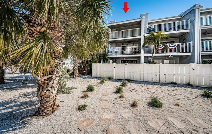 Image No.55-2 Bed Townhouse for sale