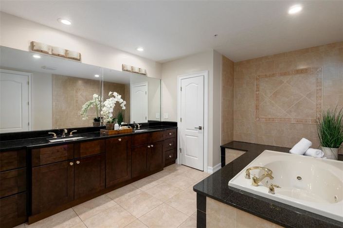 Image No.43-Propriété de 4 chambres à vendre à Treasure Island