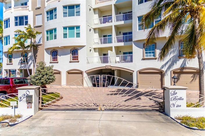 Image No.5-Propriété de 4 chambres à vendre à Treasure Island