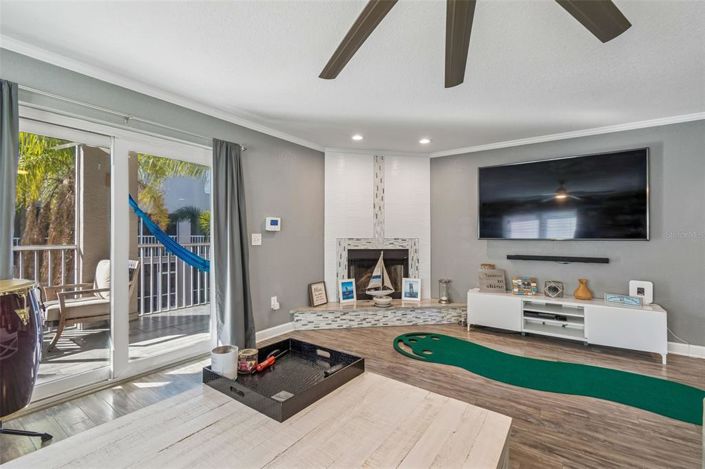 Image No.12-2 Bed Townhouse for sale