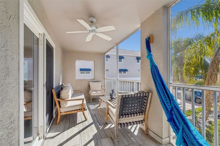 Image No.16-2 Bed Townhouse for sale