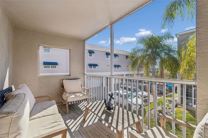 Image No.17-2 Bed Townhouse for sale