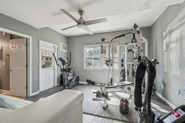 Image No.25-2 Bed Townhouse for sale