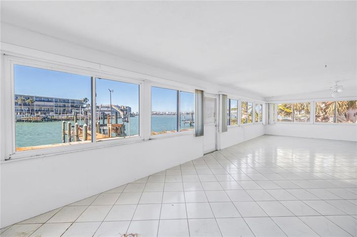 Image No.39-Propriété de 2 chambres à vendre à Treasure Island