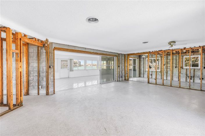 Image No.44-Propriété de 2 chambres à vendre à Treasure Island