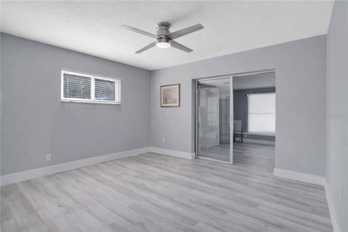 Image No.7-Propriété de 2 chambres à vendre à Treasure Island