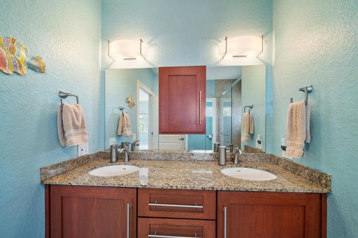 Image No.30-Propriété de 5 chambres à vendre à Treasure Island