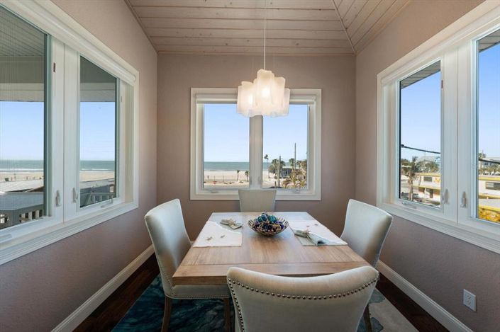 Image No.6-Propriété de 5 chambres à vendre à Treasure Island