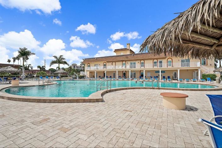 Image No.27-2 Bed Property for sale