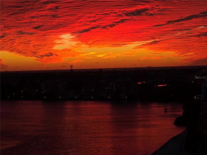 Image No.32-2 Bed Property for sale