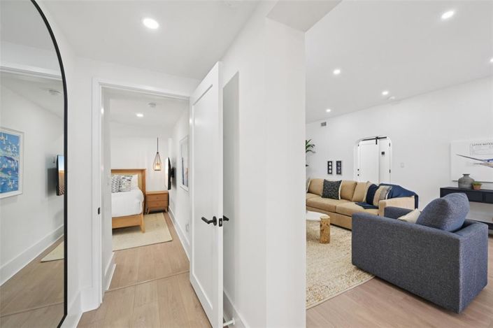 Image No.28-4 Bed Property for sale