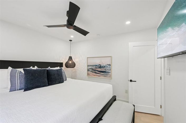 Image No.38-4 Bed Property for sale