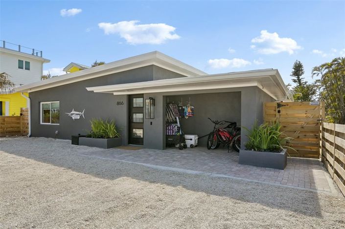 Image No.5-4 Bed Property for sale