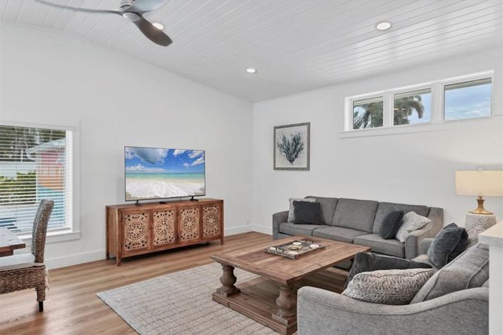 Image No.11-3 Bed Property for sale