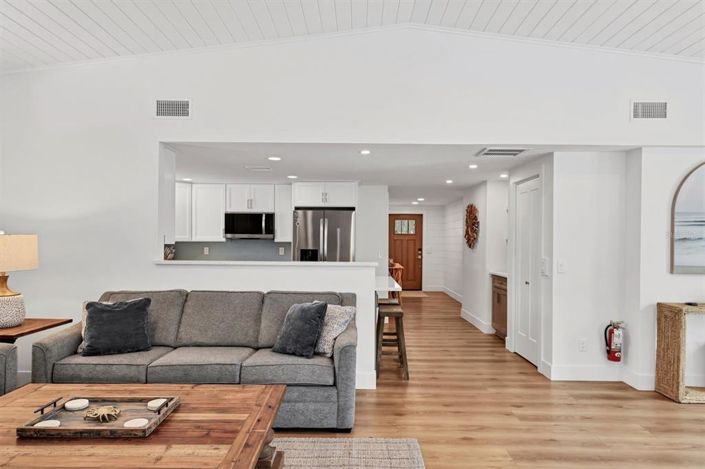 Image No.13-3 Bed Property for sale