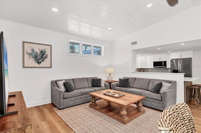 Image No.15-3 Bed Property for sale