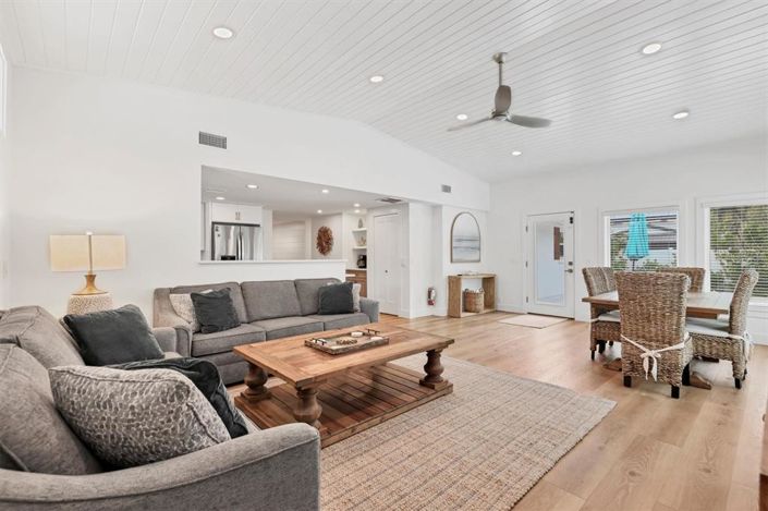 Image No.16-3 Bed Property for sale