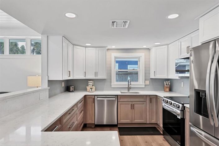 Image No.22-3 Bed Property for sale