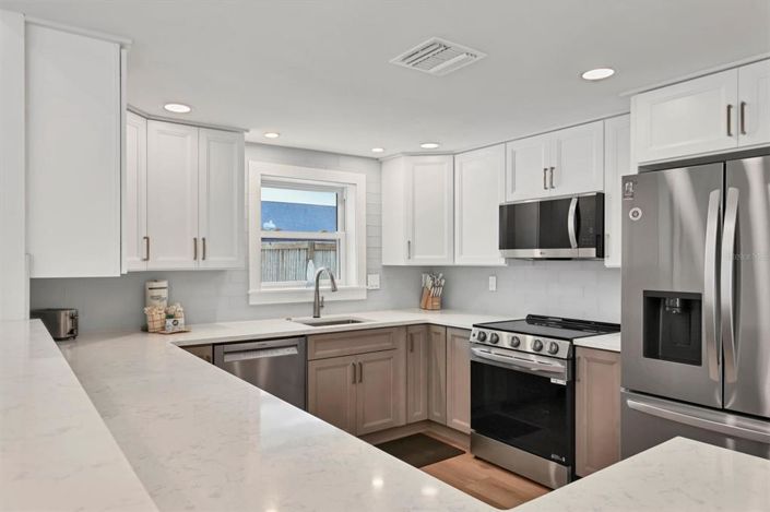 Image No.23-3 Bed Property for sale