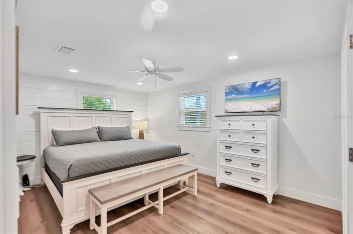 Image No.30-3 Bed Property for sale