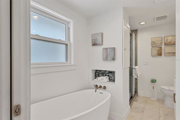 Image No.34-3 Bed Property for sale